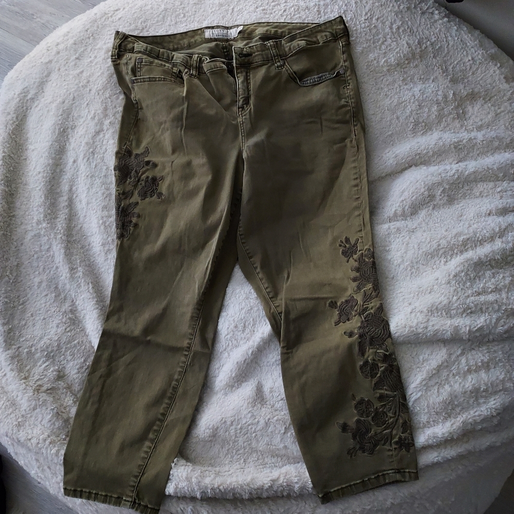 Crop Pants